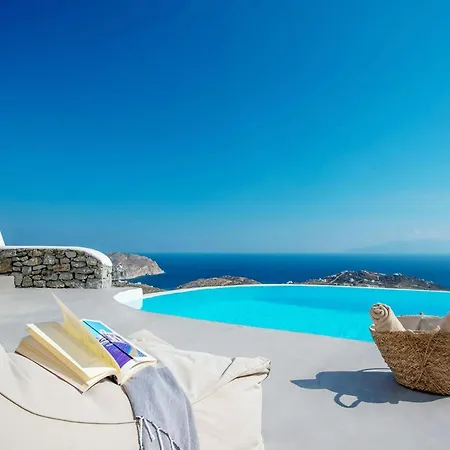 Villa Elegant With View Plintri